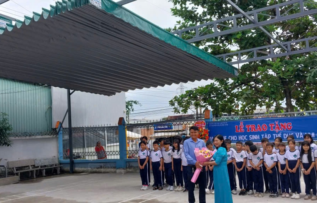 MÁI HIÊN MÁI XẾP CHO TRƯỜNG HỌC LONG THÀNH